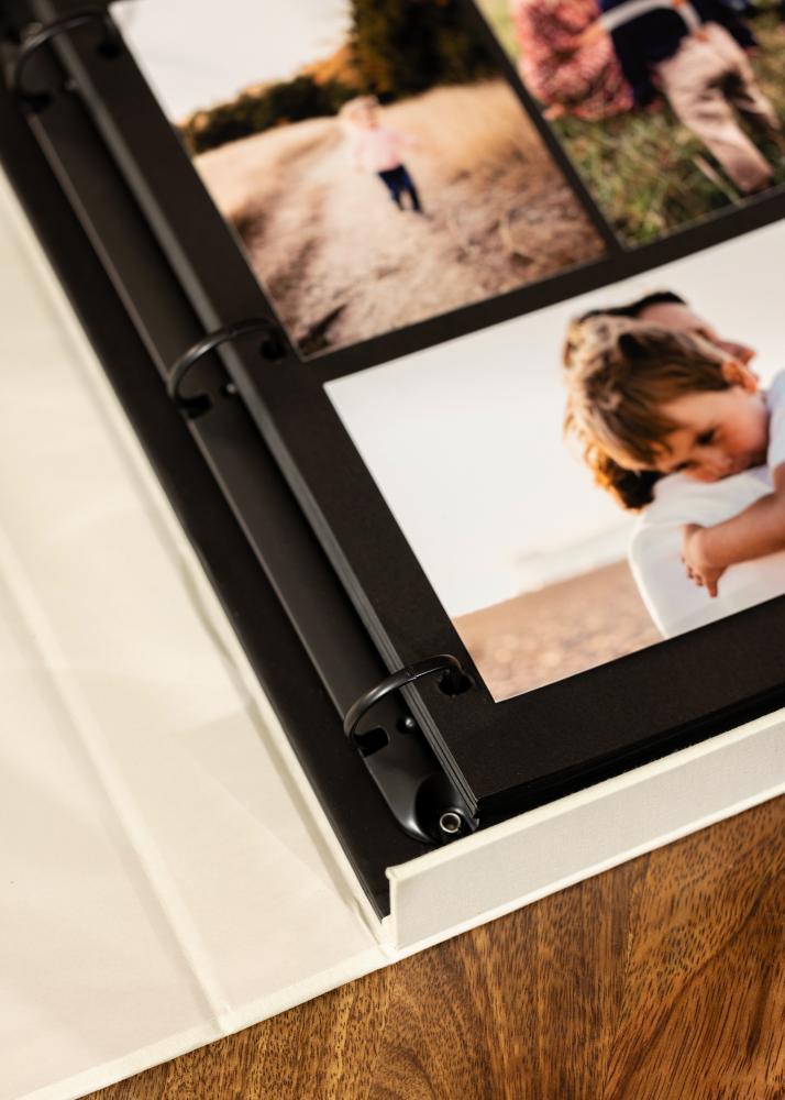 KAILA MOMENTS Creme - Coffee Table Photo Album (60 mustad lehekuljed)