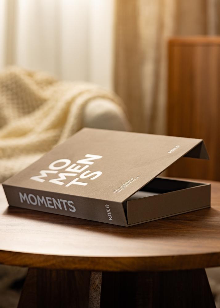 KAILA MOMENTS Grey - Coffee Table Photo Album (60 mustad lehekuljed / 30 lehte)