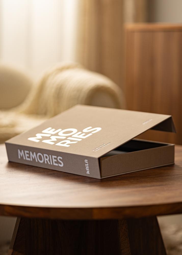 KAILA MEMORIES Grey/White - Coffee Table Photo Album (60 mustad lehekuljed)